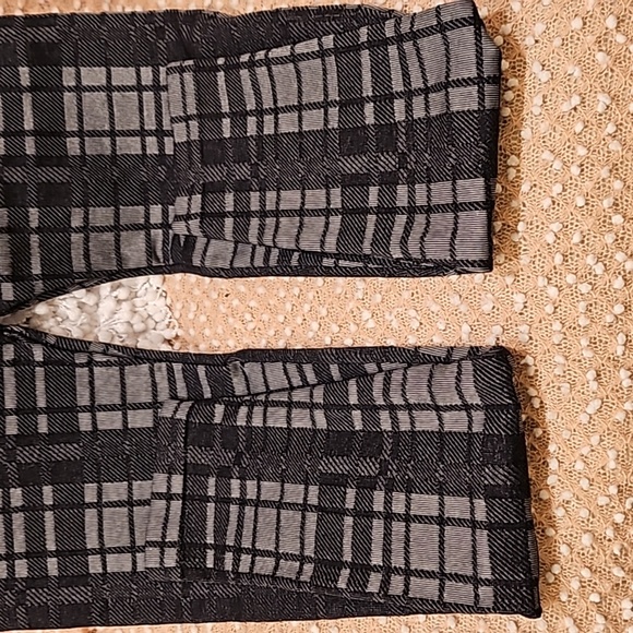 3 Feathers Leggings - Picture 6 of 8